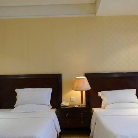 Yingfeng Hotel Dongguan  Exterior foto